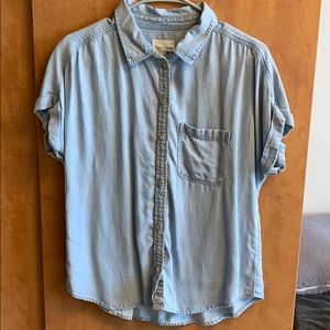 American Eagle button down